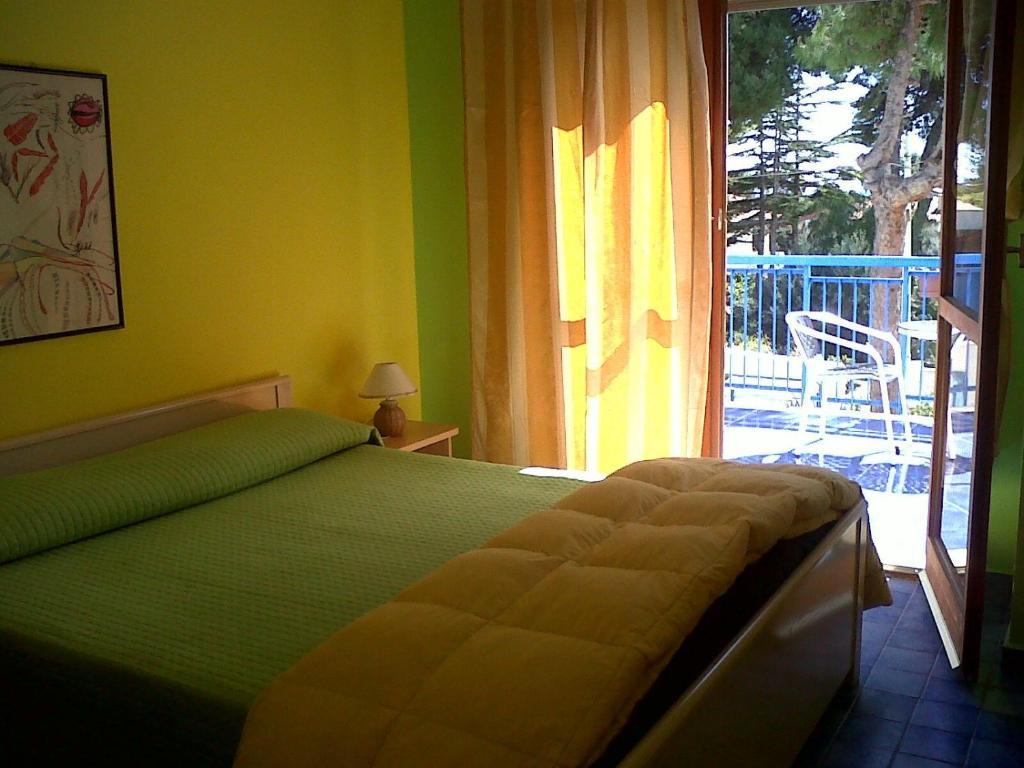 B&B Nido Colorato Фонтане-Бьянке Экстерьер фото
