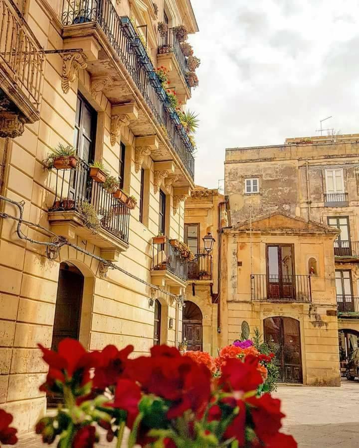 B&B Nido Colorato Фонтане-Бьянке Экстерьер фото